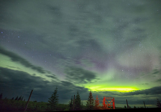 Northern Lights over Nanuk Polar bear Lodge. Jo Eland photo. Northern Lights over Nanuk Polar bear Lodge. Jo Eland photo.
