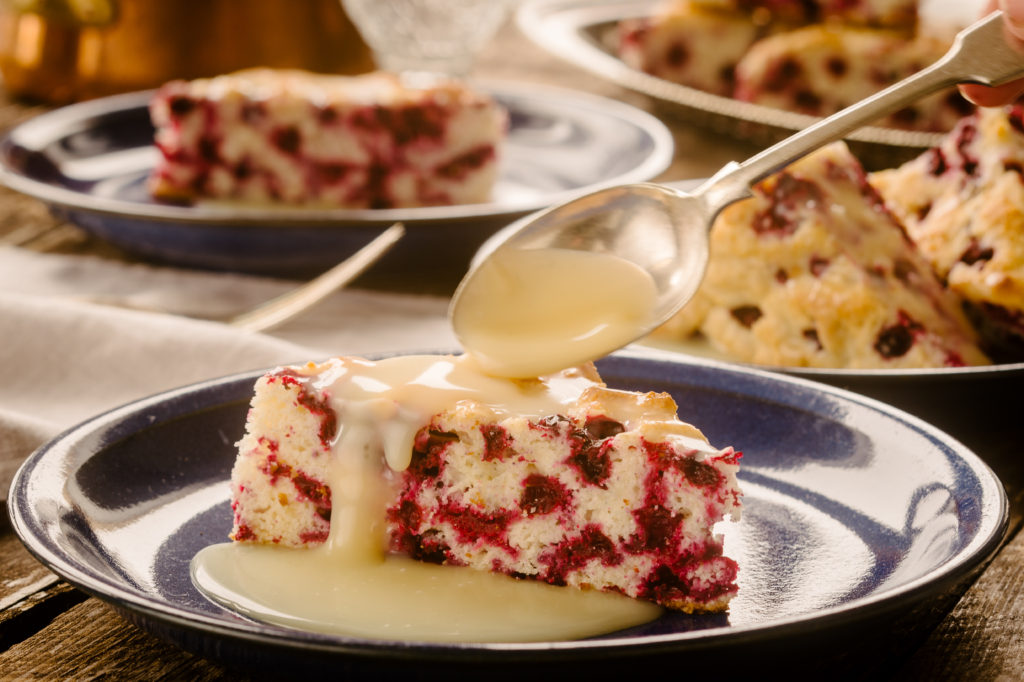 CranberryCakewithButterSauce
